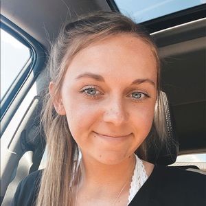 Meet your Posher, Camryn